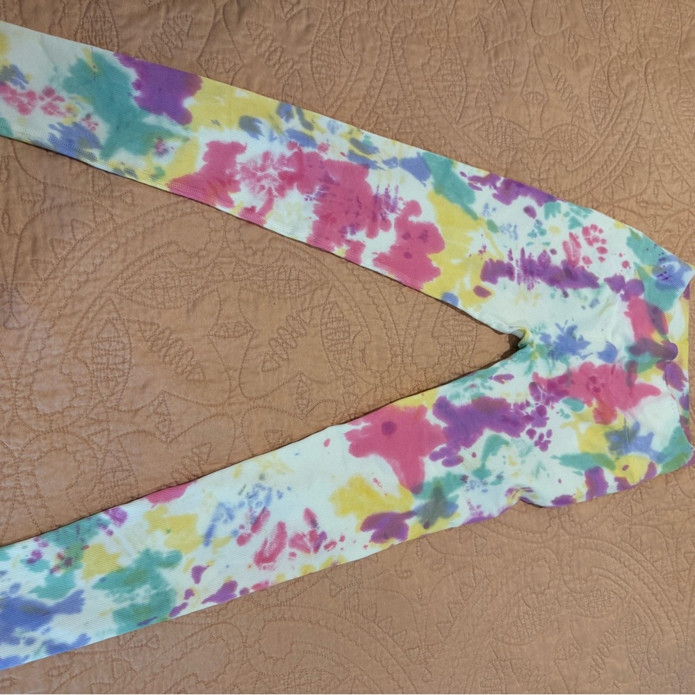 Spiritual gangster tie died leggings size medium/large